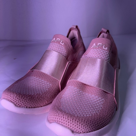 Used APL Women's Pink Slip-On Sneakers women’s 6.5 - Picture 1 of 6